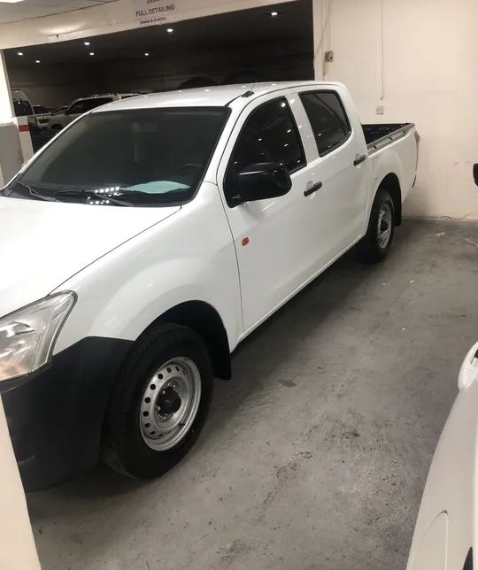 Isuzu D-Max 2017 in Dubai-pic_2